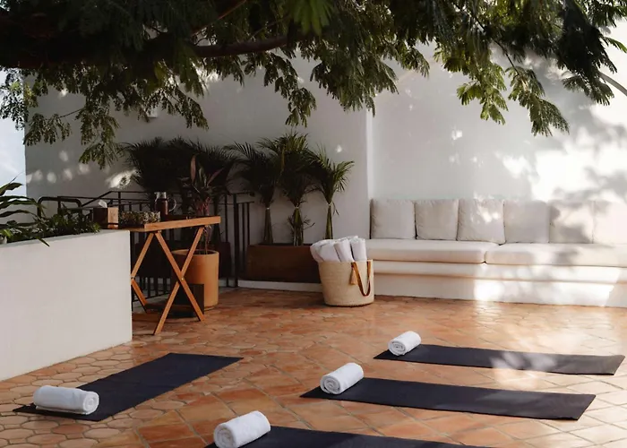 Hotel Tropicana Cabos, Tapestry Collection By Hilton 4*